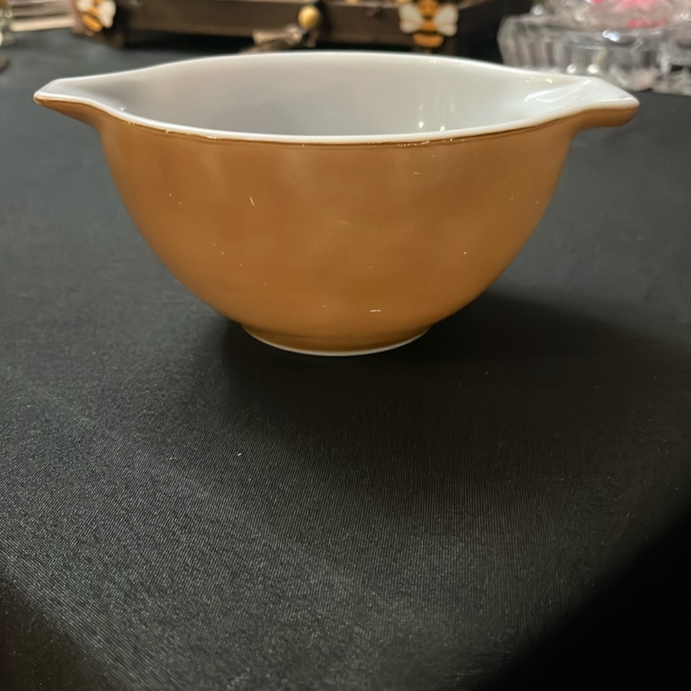 Pyrex Brown 441 Cinderella Bowl